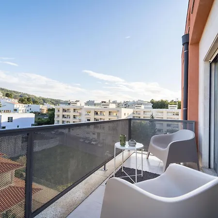 Apartamento Espírito Santo - T4 Familiar - *