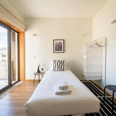 Espírito Santo - T4 Familiar - *